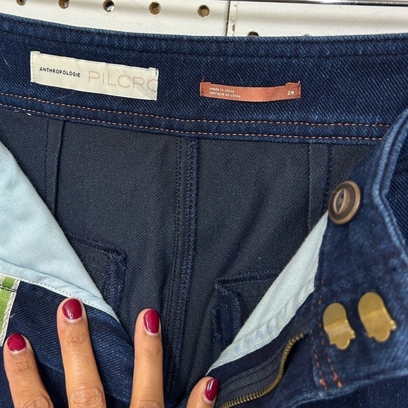 Pilcro Ultra High-Rise Relaxed Jogger Jeans - Picture 5 of 5